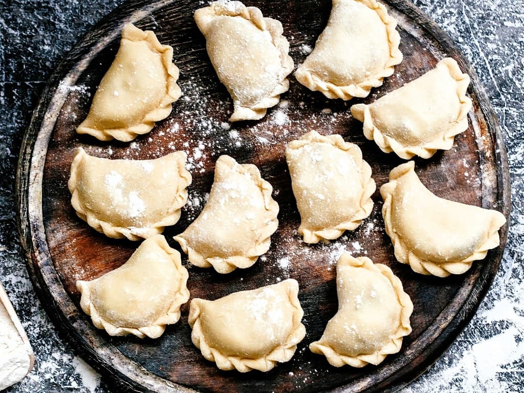 Замороженные вареники с картофелем и грибами
