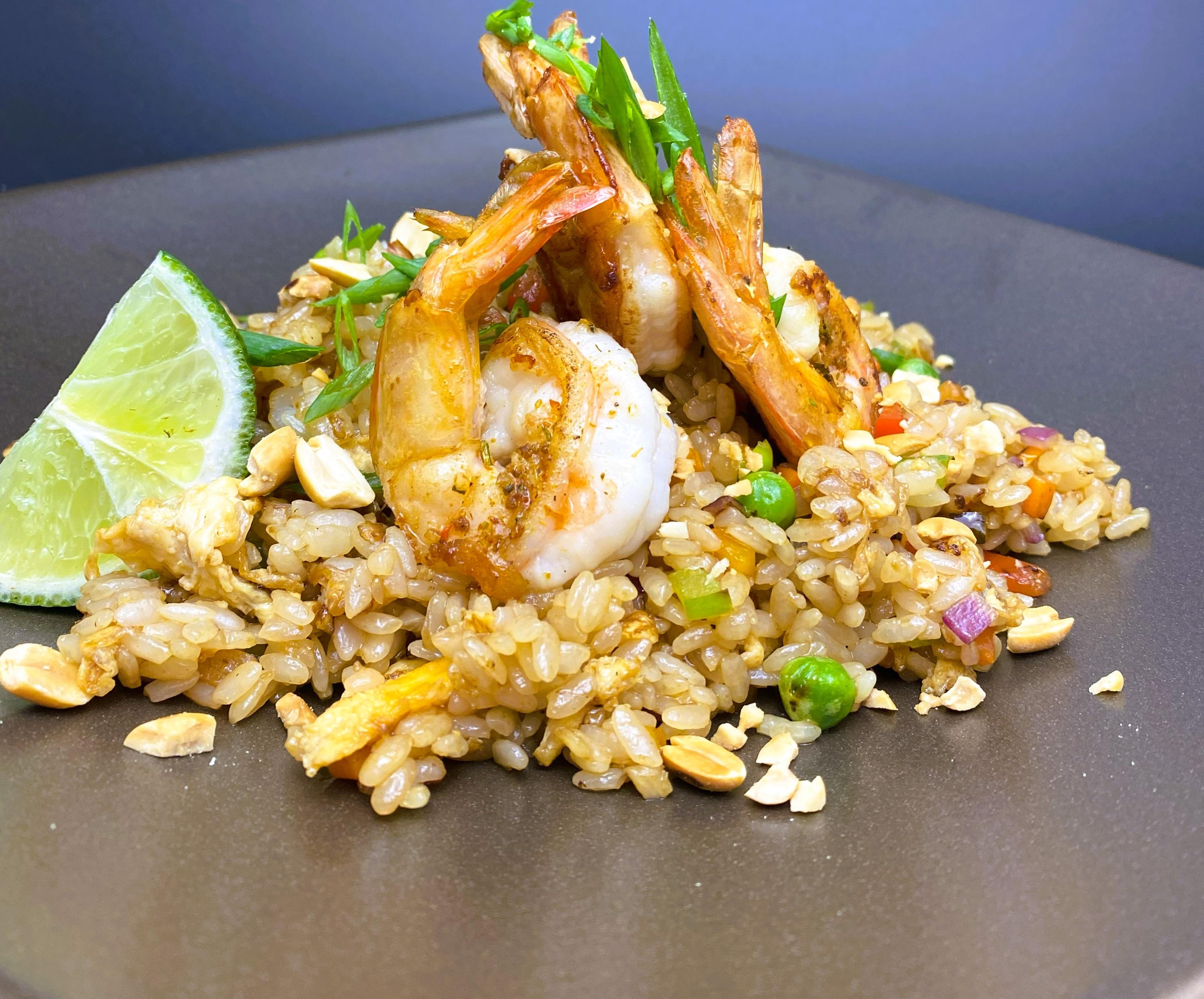 Жареный японский рис со свининой 